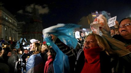 Milhares exigem a retirada de imunidade de Cristina Kirchner