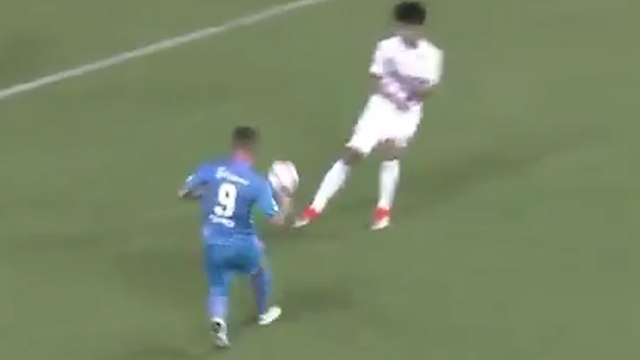 Le premier but de Fernando Torres au Japon