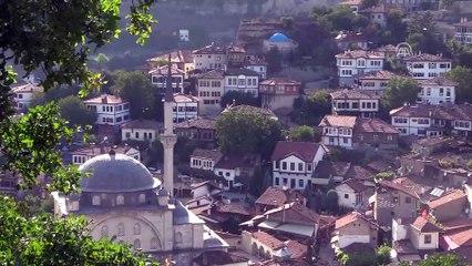 Turistler, Safranbolu'da 'çifte bayram' yaşattı - KARABÜK