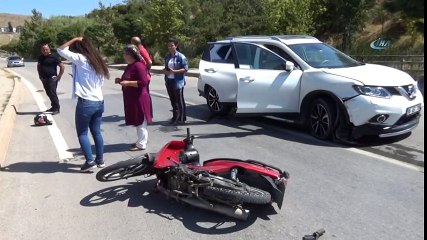 Otomobilin Çarptığı Motosiklet Sürücüsü Ağır Yaralandı