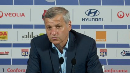 3e j. - Genesio : "Les matches se jouent sur le terrain, pas dans les journaux"