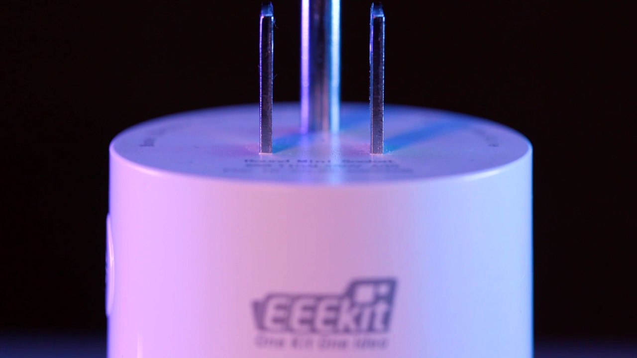 EEEKit – Smart Outlet for Your Electronics