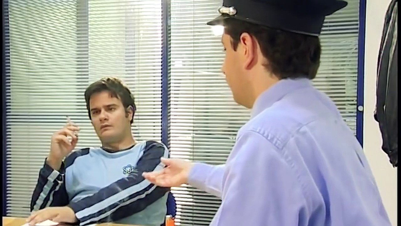 Gato Fedorento - Polícia Bom, Polícia Bonzinho