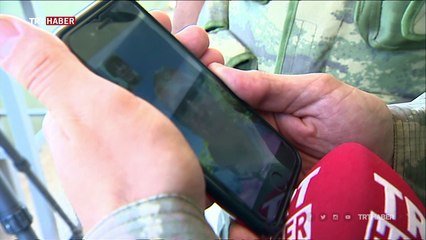 Sınır karakolundaki Mehmetçiğin bayram sevinci