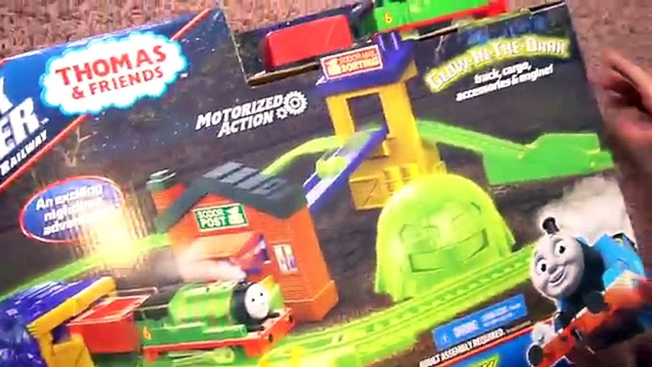 THOMAS AND FRIENDS HALLOWEEN TRACKMASTER GLOW IN THE DARK MONSTER FACE PERCY MAIL ROUTE MI