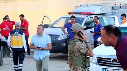 Serinlemek için Botan Çayı'na giren asteğmen kayboldu