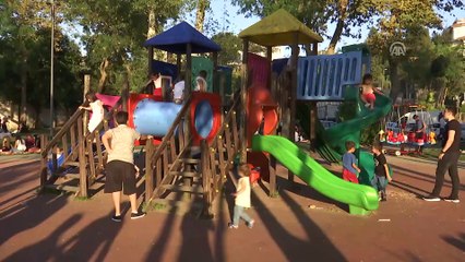 Üsküdar sahilinde bayram yoğunluğu - İSTANBUL