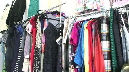 Tomar ropa prestada para resistir la moda desechable