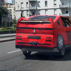 Il voulait à tout prix rouler en Ferrari... Il a trouvé la solution