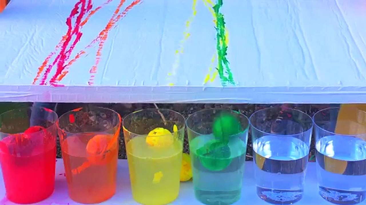 Learn English Colors! Rainbow Paint Ball Splash with Sign Post Kids!