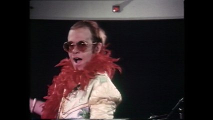 Elton John - Step Into Christmas