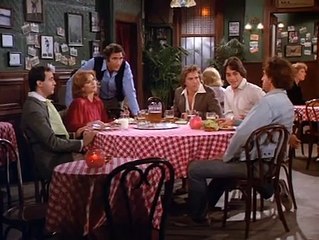 Taxi - S03 E04 Elaine’s Strange Triangle