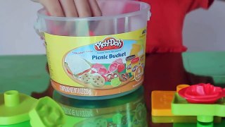 Play doh Picnic Bucket Playset Cookie, Sandwich, Fruit Play Dough Merry Christmas