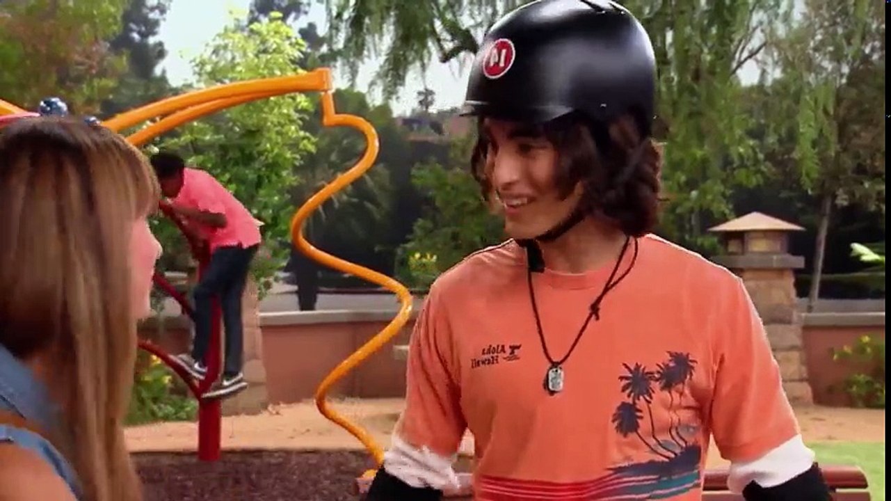 Dog With a Blog S1 15 Avery's First Crush   Dog With a Blog   720p