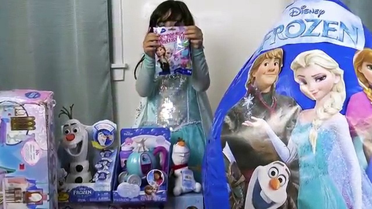 Disney Frozen Videos GIANT EGG SURPRISE OPENING Super Giant Surprise Egg Worlds Biggest Su