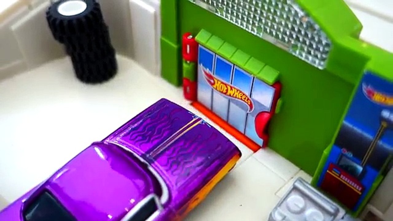 ТАЧКИ Молния Маквин меняет цвет Гонки Мультик про Машинки для Детей Disney Cars McQueen Иг