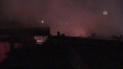 Şanlıurfa'da Oduncu Pazarı'ndaki Yangın Kontrol Altına Alındı