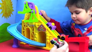 Wheelies Roller Coaster with Lightning McQueen on HobbyKidsTV