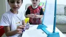 Patati Patatá Desafio Segure se Puder Brinquedos Infantil Gustavo vs Rodrigo