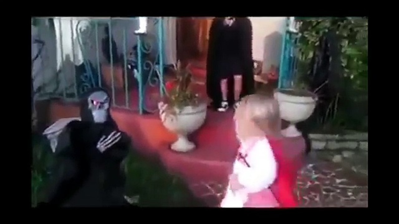 Si te ríes pierdes (999,999,999,999,999,999,999, %imposible){si te ríes no tienes alma}