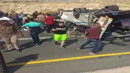 - Kudüs'te Filistinlileri Taşıyan Otobüs Devrildi: 1 Ölü, 18 Yaralı