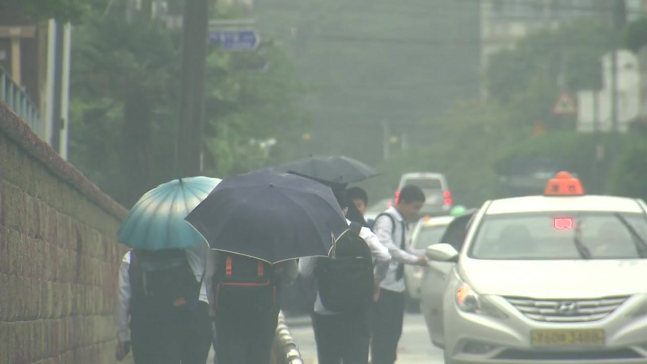 천9백여 개 학교 휴업...내일 서울 유치원·초중교 휴업 / YTN