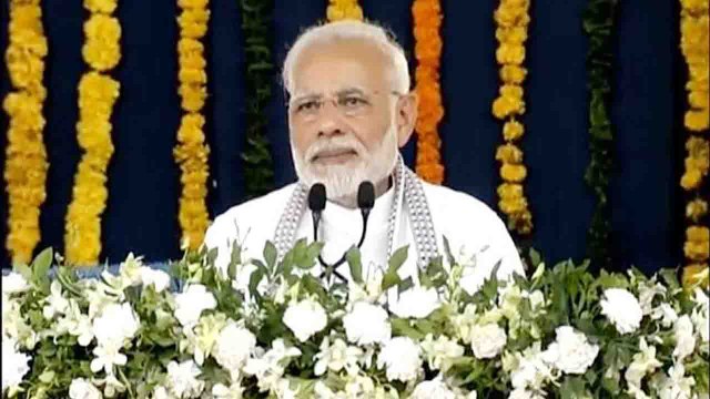 PM Modi has this to say about Rajiv Gandhi's Rupees 1 speech | Oneindia News