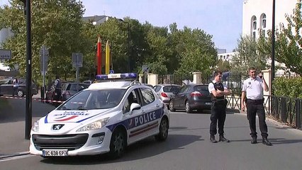 Attaque au couteau à Trappes, près de Paris : 2 morts, 1 blessé grave