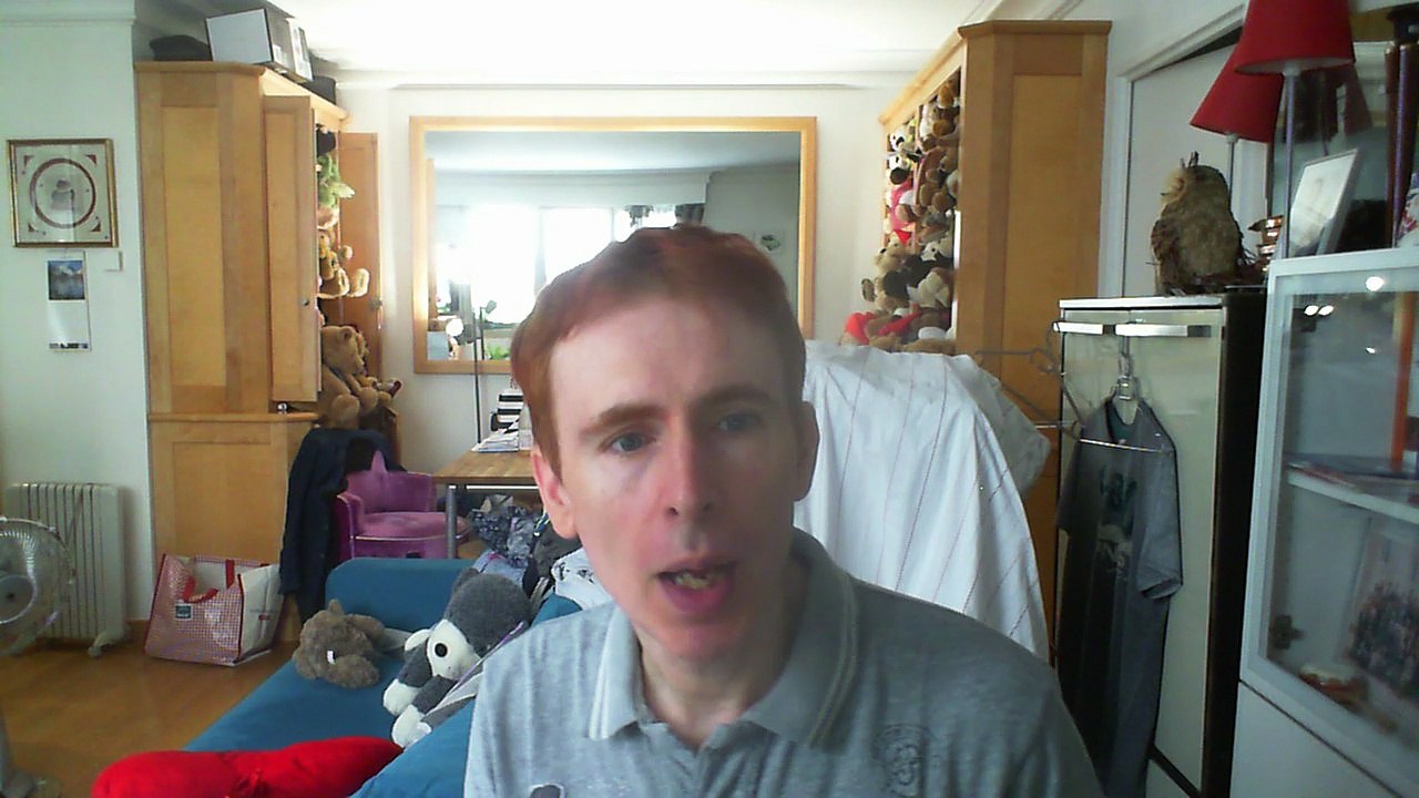 Wiwi égratigne "l'ongle" de Presque Oui