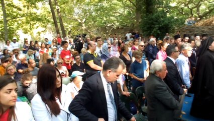 Patrik Bartholomeos ekonomik saldırıların son bulması için dua etti