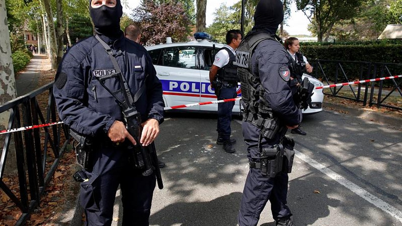 Παρίσι: Μητέρα και αδελφή τα θύματα της επίθεση...