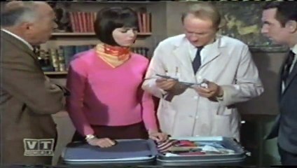 Get Smart - 1x24 - Stakeout On Blue Mist Mountain