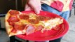 NEW YORKERS TRY 7 CHICAGO DEEP DISH PIZZAS 