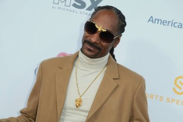 Snoop Dogg to Publish His First Cook Book