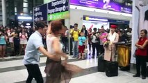 ROMANTIC PROPOSAL AT THE PHILIPPINES INTERNATIONAL AIRPORT.LOVE HAS NO BORDERS