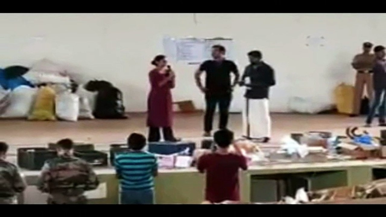 இவர் யார்னு தெரிகின்றதா -இவர் செய்ற வேலையை பாருங்க