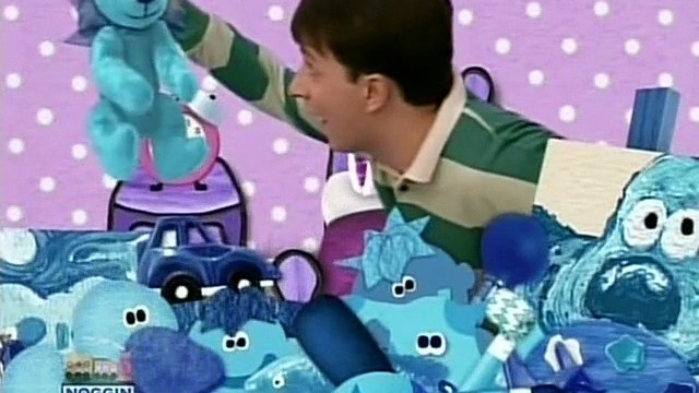 Blue s better. Blue's clues запрещенный эпизод. Подсказки бульки Blue's clues,. Подсказки бульки запрещенный эпизод. Blue's clues кадры из мультика.