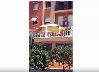 مغربى يتسلق بناية مشتعلة لإنقاذ من بداخلها