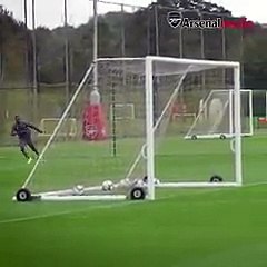 Welbeck'in idmanda attığı gol ve sonrasında çılgın sevinci