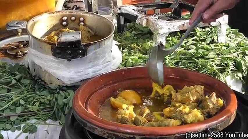 Street Food of Marrakech. Moroccan Tajine, Msemmen and More, Jemaa el Fna