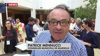 Parti Socialiste : la difficile reconstruction se poursuit