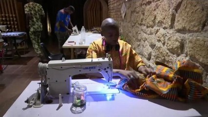 Afrikai szabók egy római divatszalonban