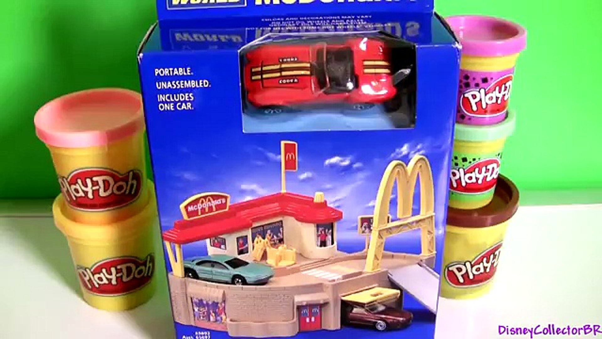Play Doh McDonalds Restaurant Playset with McQueen Drive Thru