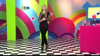 Julinha Durú Cantando a Musica Barbie Girls na Hora de Brincar com Danny Pink 06 08 new H