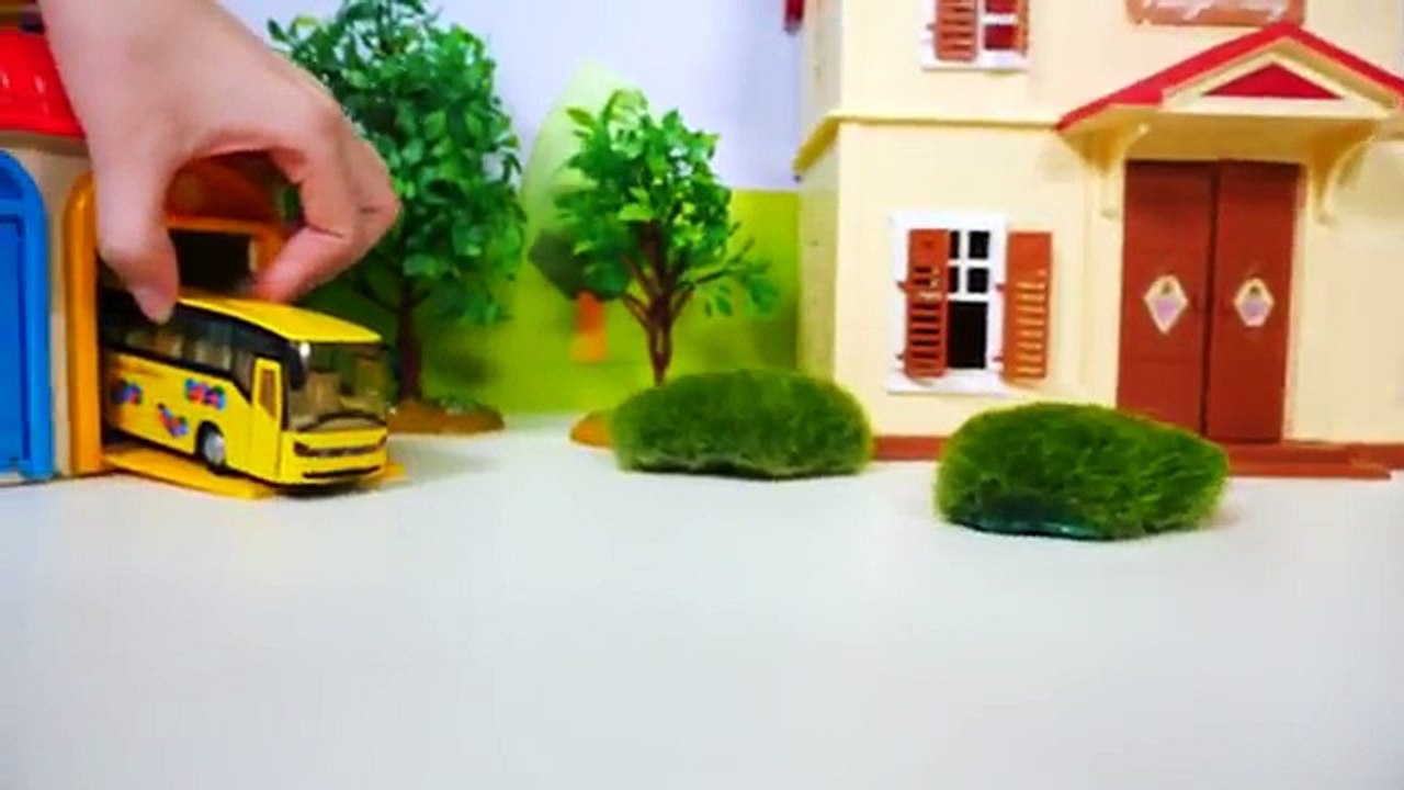 School Bus & Toy Trucks Friends TAYO TRUCK FIXERS! Toy Cars videos for kids
