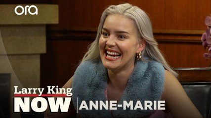 Anne-Marie can wiggle her eyeballs