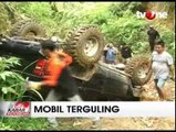 Salah Ambil Jalur, Jeep Terbalik di Lintasan Off-road