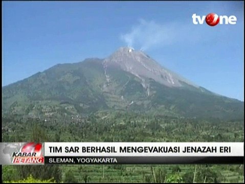Dievakuasi, Jenazah Eri Dibawa Turun dari Puncak Secara Estafet