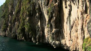 The Best Cliff Divers In the World Compete In Thailand