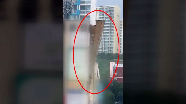 [태풍 솔릭 피해] 부산에서 교회 첨탑 부러지는 등 강풍 피해 잇따라 / YTN